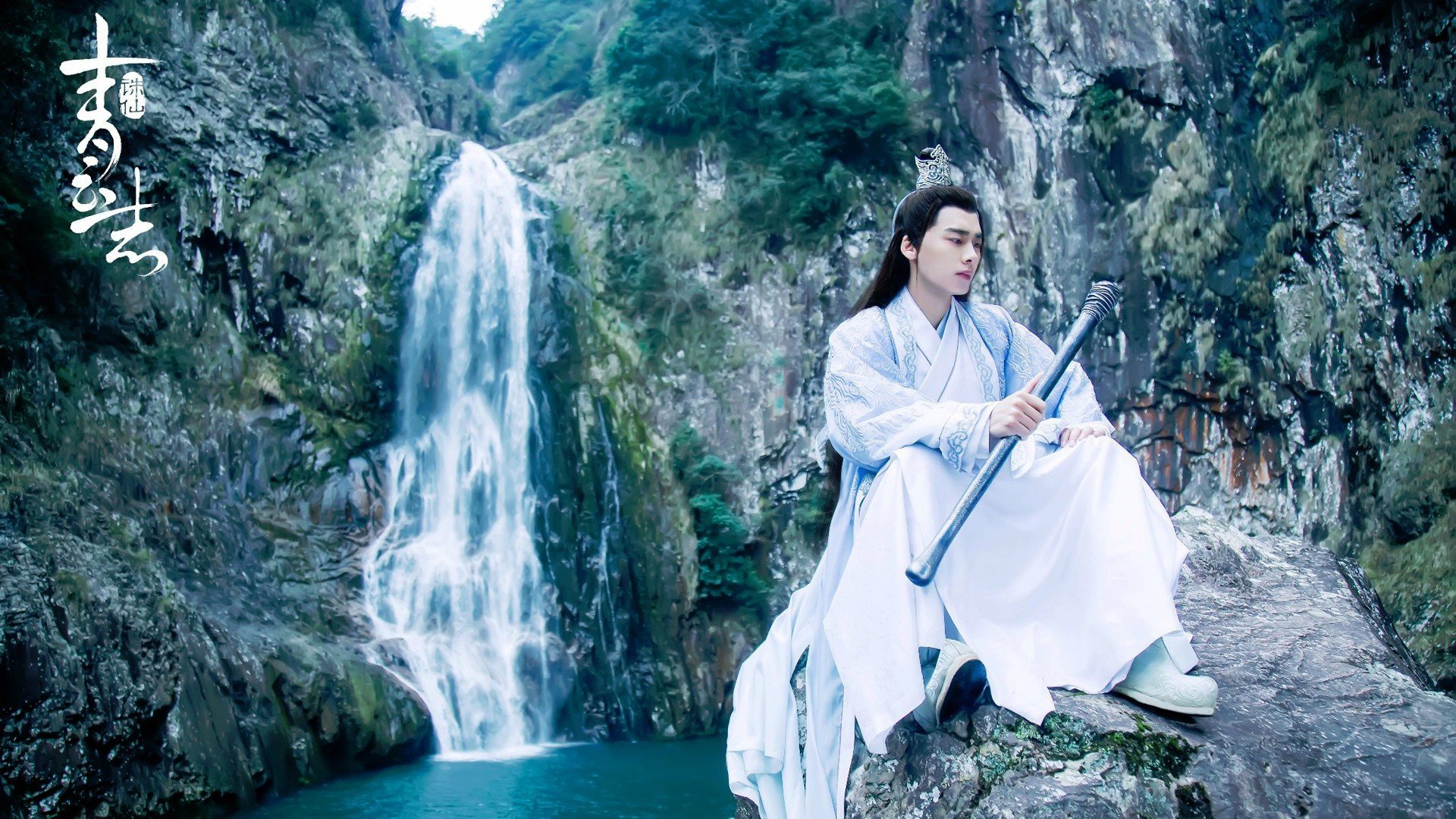 蛏子是海产品吗还是河产（蛏属于海鲜吗）